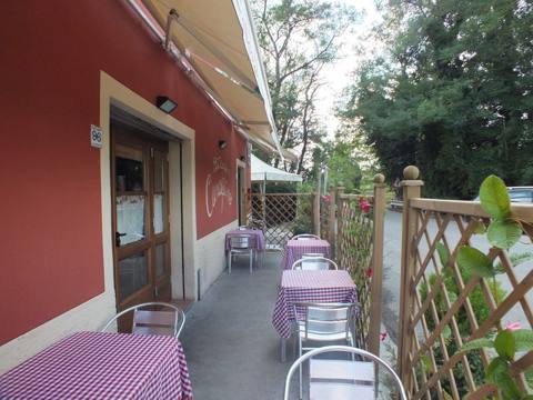 Osteria Canapino 22 – trattoria tipica toscana immersa nelle colline lucchesi
