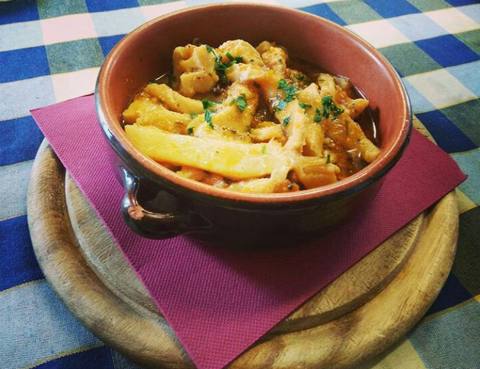 Osteria Canapino 58 – trattoria tipica toscana immersa nelle colline lucchesi