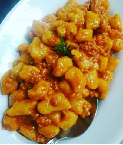 Osteria Canapino 62 – trattoria tipica toscana immersa nelle colline lucchesi