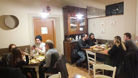 Osteria Canapino 98 – trattoria tipica toscana immersa nelle colline lucchesi