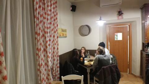 Osteria Canapino 99 – trattoria tipica toscana immersa nelle colline lucchesi