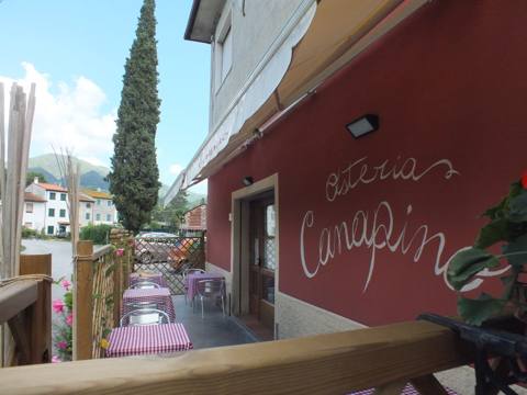 Osteria Canapino 18 – trattoria tipica toscana immersa nelle colline lucchesi