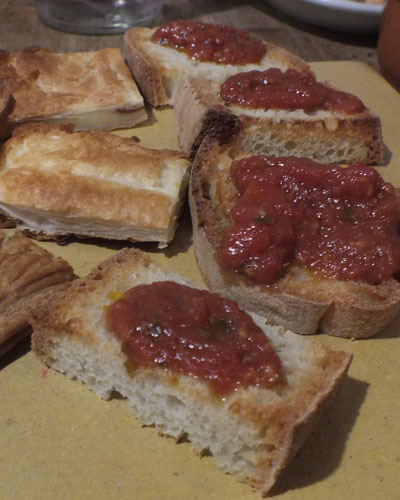Crostini toscani
